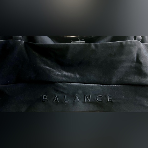 BALANCE ATHLETICA- Women's Black Sports Bra- EUC - Picture 9 of 9